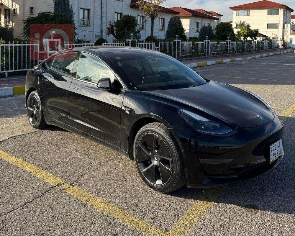 تسلا موديل 3